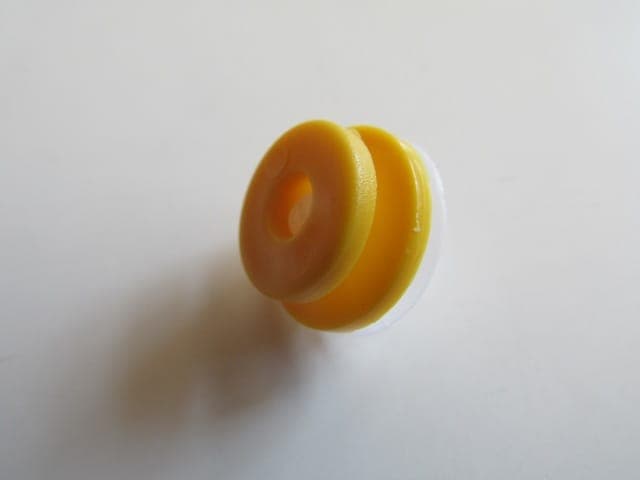 RENAULT MEGANE- 1- 99/02; KAPI DÖŞEME KLİPSİ (1/2)