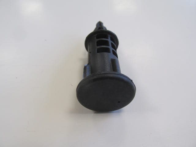 RENAULT MEGANE- 3- HB- 10/13; ARKA TAMPON BAGAJ KİLİT KLİPSİ thumbnail 2