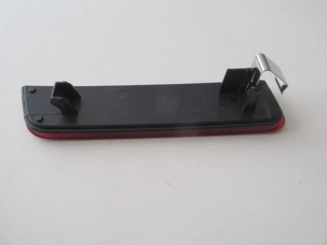 DACIA DUSTER- 10/17; ARKA TAMPON REFLEKTÖRÜ SAĞ KIRMIZI thumbnail 3