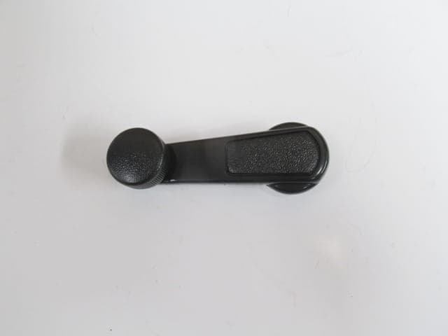 MITSUBISHI CANTER- FE444- 90/97; CAM AÇMA KOLU SİYAH YUVARLAK TİP (FREZESİ PLASTİK) (HUSHAN) (1/3)