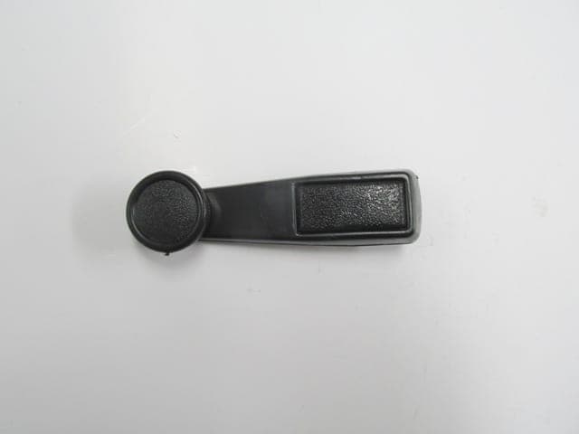 MITSUBISHI CANTER- FE304- 90/97; CAM AÇMA KOLU SİYAH KARE TİP (FREZESİ DEMİR) (HUSHAN) (1/3)