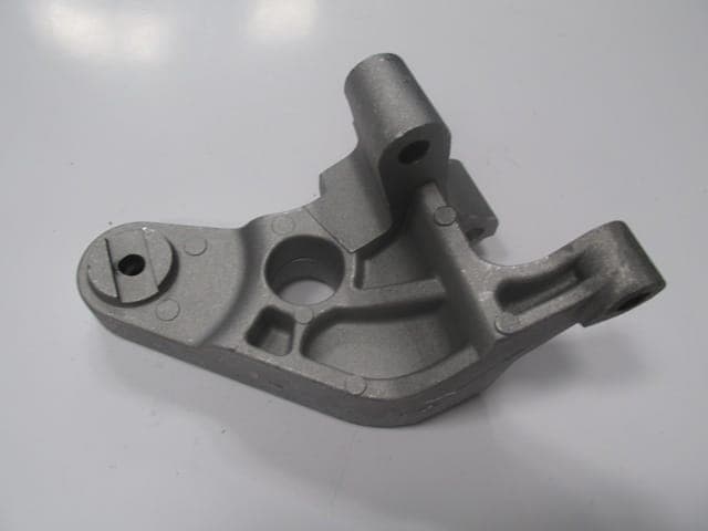 FIAT PALIO- 05/13; MOTOR TAKOZU BAĞLANTI KULAĞI 1.3CC (1/3)