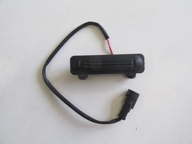 FIAT DOBLO- 11/15; BAGAJ AÇMA DÜĞMESİ (BUTONU) (KABLOLU) (1/2)