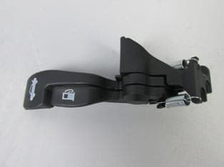 TOYOTA COROLLA- AE101- 95/98; BAGAJ KAPAĞI VE DEPO KAPAĞI İÇ AÇMA KOLU (MANDALI) PLASTİK (EURO BODY) (1/2)