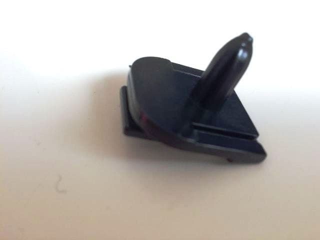 TOYOTA COROLLA- AE101- 93/98; PANJUR KLİPSİ (BÜYÜK TİP) (1/2)