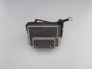 TOYOTA COROLLA- AE101- 93/98; DİSTRİBÜTÖR BEYNİ (4AFE) (ENJEKSİYONLU) (YOW JUNG) (1/4)