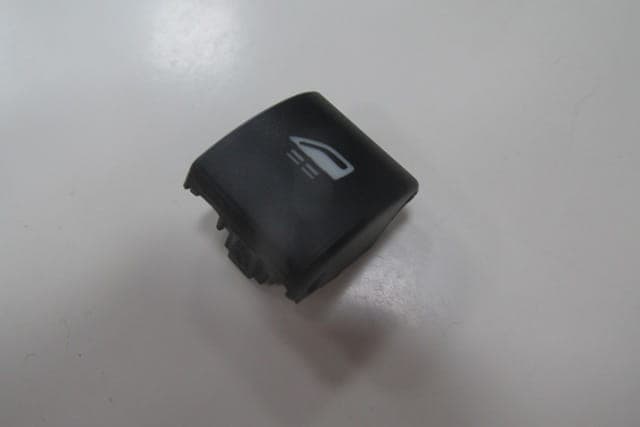 BMW 3 SERI- E46- SD- 98/01; ÖN/ARKA CAM DÜĞME BUTONU SAĞ/SOL AYNI (ADET) thumbnail 2