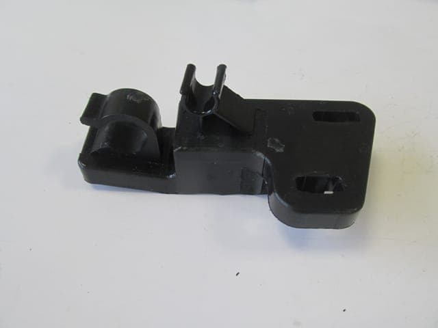 TOYOTA COROLLA- NDE180- 13/18; KAPUT DAYAMA DEMİRİ KLİPSİ (1/2)