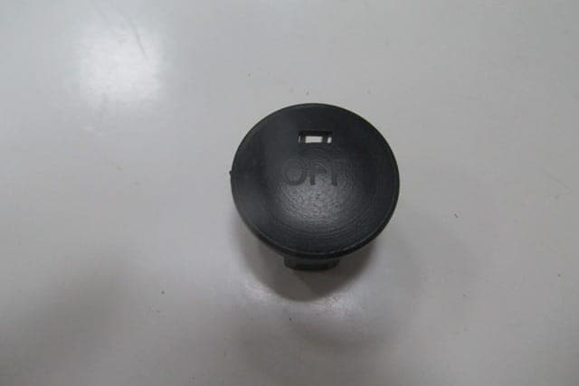 BMW 5 SERI- E60- 04/10; KLİMA AÇMA KAPAMA DÜĞMESİ (1/2)