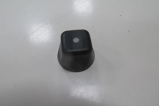 MERCEDES E CLASS- W210- 96/99; AYNA AYAR DÜĞMESİ (1/2)