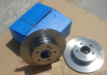 MERCEDES E CLASS- W210- 00/02; ARKA FREN DİSKİ (DÜZ)(ADET)(KOMPRESSOR)(290X10X67X55,5X5-1-1)(BRA (1/2)