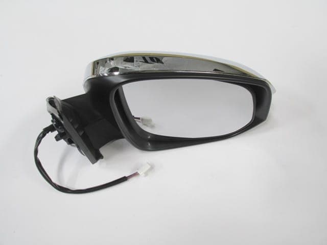 TOYOTA HILUX- PICK UP- 15/19; KAPI AYNASI SAĞ ELEKTRİKLİ/SİNYALLİ/NİKELAJLI (TYG) (1/3)