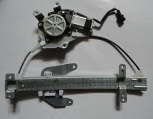 NISSAN MAXIMA- A33- 03/06; ARKA CAM KRİKOSU SAĞ ELEKTRİKLİ/MOTORLU 2FİŞLİ thumbnail 2