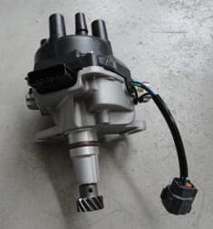 MAZDA 626- HB- 92/97; DİSTRİBÜTÖR KOMPLE (DİK ÇIKIŞLI) (FS) 2.0CC 6+3 FİŞLİ KABLOLU)(YOW JUNG) (1/3)