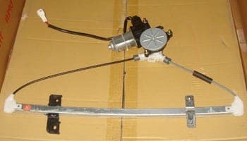 SUZUKI GRAND VITARA- 02/06; ARKA CAM KRİKOSU SOL ELEKTRİKLİ MOTORLU (TW) (1/2)