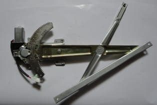 HYUNDAI MATRIX- 06/08; ÖN CAM KRİKOSU SAĞ ELEKTRİKLİ/MOTORLU 2FİŞLİ (HUSHAN) (1/2)