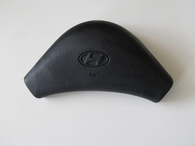 HYUNDAI ACCENT- 98/00; DİREKSİYON KORNA KAPAĞI (1/3)