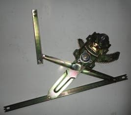 HYUNDAI ELANTRA- 98/01; ARKA CAM KRİKOSU SAĞ MANUEL (1/2)