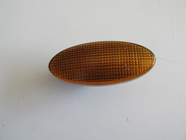 OPEL VECTRA- B- 96/99; ÇAMURLUK SİNYALİ SARI SAĞ/SOL AYNI (ADET) (1/3)