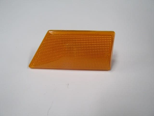 OPEL VECTRA- C- 03/05; ÇAMURLUK SİNYALİ SAĞ SARI (1/2)