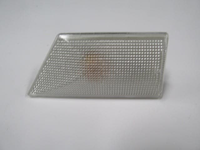 OPEL VECTRA- C- 03/05; ÇAMURLUK SİNYALİ SAĞ BEYAZ (1/2)