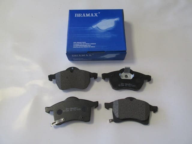 OPEL ZAFIRA- 99/04; ÖN FREN BALATASI (DİSK) (156,4X78,5X18,5/155,1X71,4X18,5) (BRAMAX) (1/4)