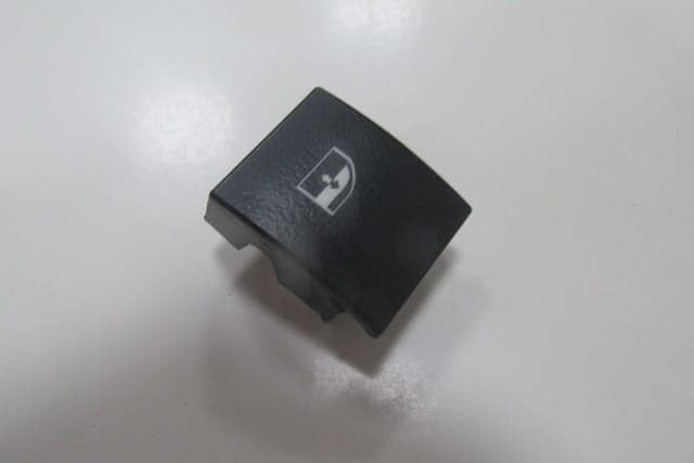 OPEL ASTRA- H- SD/HB- 04/14; ÖN/ARKA CAM DÜĞME BUTONU SAĞ/SOL AYNI (ADET) (1/2)