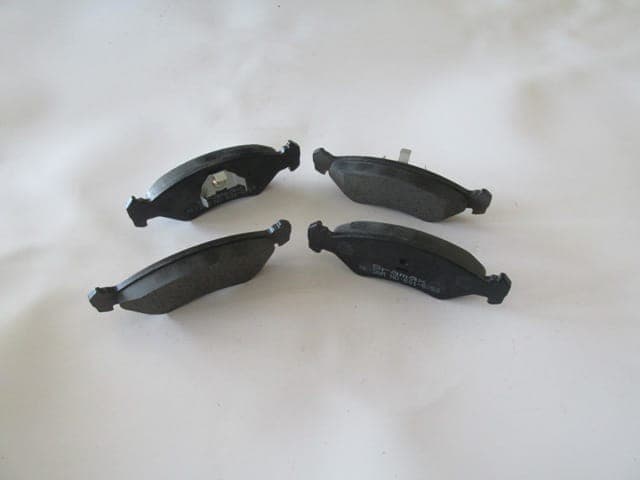 CITROEN SAXO- 00/03; ÖN FREN BALATASI (DİSK)(141X44,3X18) (BRAMAX) thumbnail 3