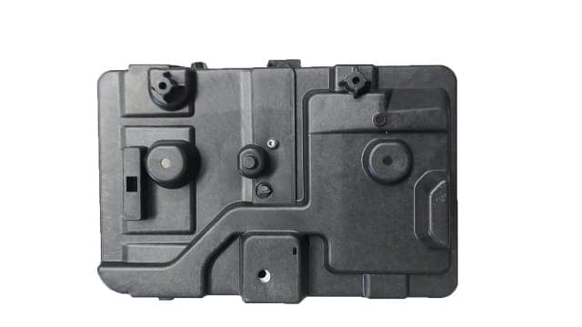 FORD TOURNEO COURIER- 14/18; AKÜ KORUYUCU PLASTİĞİ (1/3)