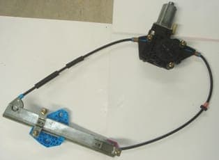 FORD MONDEO- 97/00; ARKA CAM KRİKOSU SOL ELEKTRİKLİ/MOTORLU (TW) (1/2)