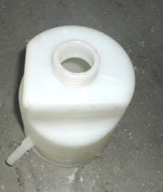 FORD FOCUS- SD/HB- 05/07; HİDROLİK DİREKSİYON YAĞ HAZNE DEPOSU (BOŞ GÖVDE) (1/3)