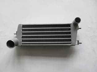 FORD FOCUS- SD/HB- 08/11; İNTERCOOLER HAVA SOĞUTMA RADYATÖRÜ (1/2)